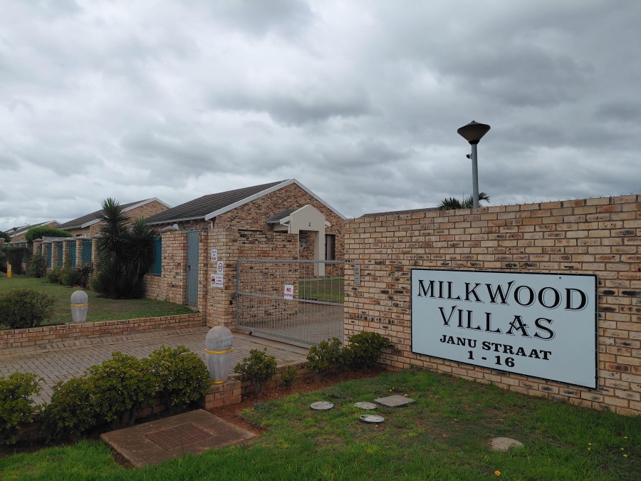2 Bedroom Property for Sale in Campher Park Eastern Cape